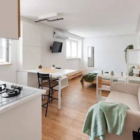 Noh St Peter Urban Loft Renovated *